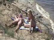 Порно секс на пляже нудисты